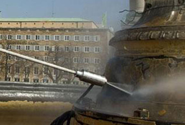 Ultra High Pressure Cleaning